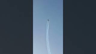 An F-16 fighter making a circle  ın the air at Adana Technofest, Turkey. Teknofest F-16 gösterisi