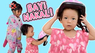 DRAMA BOCIL : RIVIA SI BAYI REBUTAN HELM😬 EE HELMNYA DI BUANG KE KOLAM RENANG ⁉️