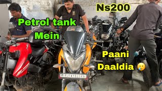 Bike Mein Petrol Ki Jagah Pani Daal Diya 🤬| ns200 Service | Vlog