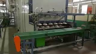 Automatic ceramic deep plate making machine