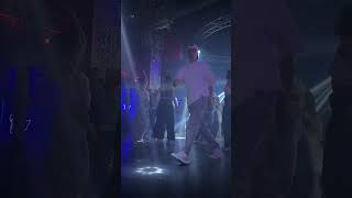 В клубе надо танцевать, а не зажиматься #dance #shuffle