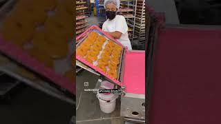 donuts 🍩 | who loves donuts? #viral #donuts #funworld