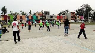 Mamas de ave fénix TKD jugando fútbol