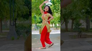 Barsaat ke din aaye 🌧️❤️🥰 #dance #bollywood #kanchanpatwadance #dancecover #ytshorts #viral #short