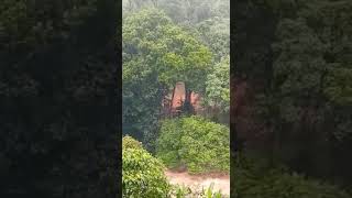 Massive Landslide caught on camera...