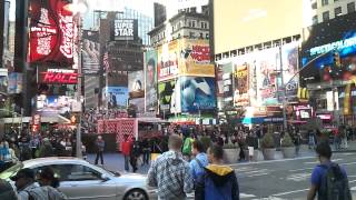 NYC May 12 - Day 7 - ATM background sound on Time Square... weird !