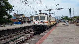 FURIOUS Whining !!! Bandra Jammu Tavi VIVEK EXPRESS BRC WAP7 Strikes at 130 KMPH