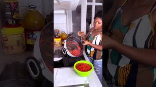 COOK WITH ME: COOKING THE MOST DELICIOUS NIGERIAN RICE AND STEW FOR LUNCH