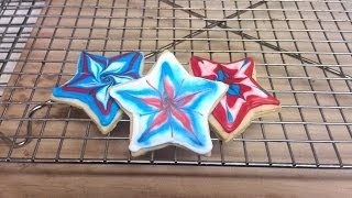 How to Make Marbling Patterns in Sugar Cookies