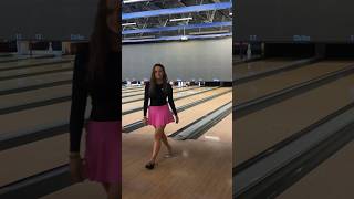 #bowler #bowling #pwba #pba #trending #shorts #foryoypage #fyp #trend #twohandedbowling #athlete