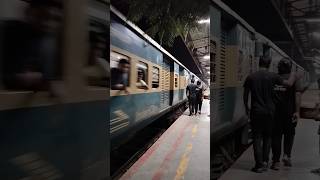 #ytshorts#niceview #chilahati   bound intercity train 731/up barendra express passing Shantahar