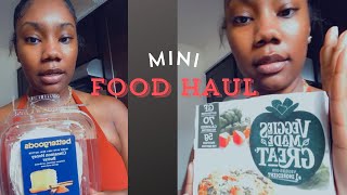 Mini Food Haul Part one! 😋 #foodhaul #minivlog #walmarthaul #walmartfinds #hyvee