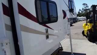 Adventurer Truck Camper 80GS 2015