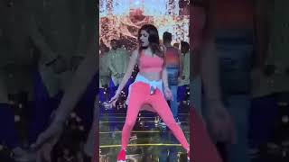 Pakistani actress mehvish Hayat and Ahsan khan performance in hum award show practice session