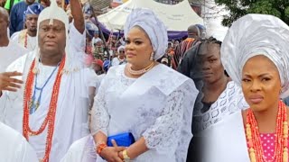 LIVE AT ILE-IFE IN OLOJO DAY FESTIVAL 2024, MOMENT OONI OF IFE AND HIS WIVES STORM PROGRAM GROUND