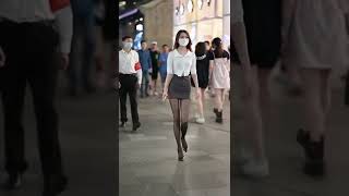 Street Fashion, Shorts, Beauty, Girl, Photography 街拍美女,絲襪美腿