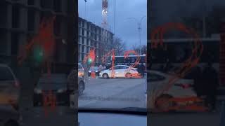 Автобус с детьми из Краснодарского края попал в аварию с пожарной машиной в Пятигорске.