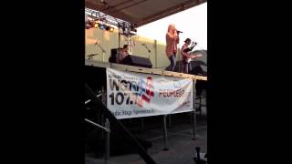 Danielle Bradbery, 'Young in America', York Fair (full song)