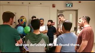 Former IDF soldiers sing for critically injured fellow solider