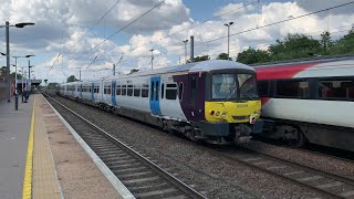 ROG class 37, 37800 passes Hitchin with a Great Northern class 365 unit - 04/08/21