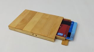 Making automatic card wallet from popsicle