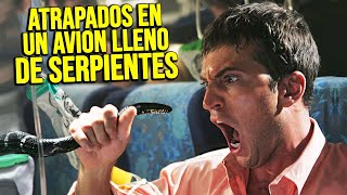 QUEDAN ATRAPADOS EN UN AVIÓN LLENO DE SERPIENTES VENENOSAS | Resumen en 10 Minutos