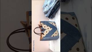 Sewing diy denim patchwork tote bag tutorial #wandeeeasysewing #totebagidea #diytotebag #patchwork