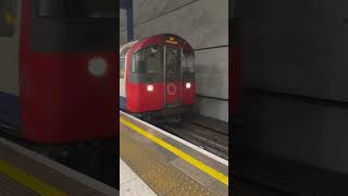 This train to Terminal 2, 3 & 5 🚊 #trainspotting #trainvideo #underground #train #heathrowairport