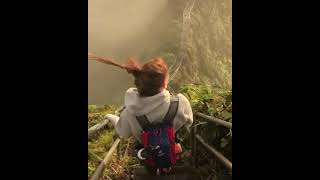 Exploring the Haiku Stairs in Honalulu Hawaii