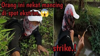 Orang ini nekat mancing di spot ekstrim.😱