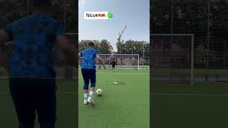 5 Shot Challenge von Find The Pro #soccer #fussball #football #fußball #messi #ronaldo #shorts