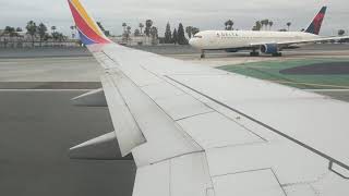 Southwest Airlines 737-700 Morning Takeoff from San Diego (SAN-STL)