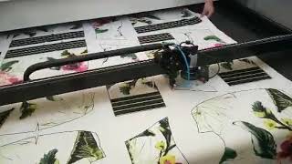 JHX Laser New Vision Laser Cutter for Printed Jerseys Yogawear (jhx laser)