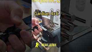 Как открыть Guardian 4x4 +380933008410 WhatsApp