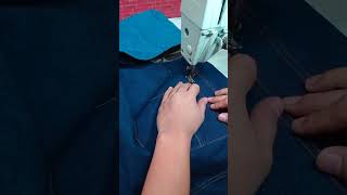 Proses menjahit saku celana jeans