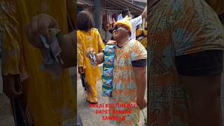 BAPAK INI PAKAI KOSTUM BAYI DAPET BANYAK SAWERAN #shorts #karnaval #lucu