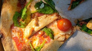 100 %بيتزا ايطالية بطريقة أصليي Neapolitan pizza