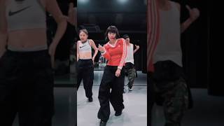 빨간 티셔츠가 잘어울리는 댄서#VictoriaMonét - #OnMyMama #Dance | #Choreography by 노아 NOAH | LJ DANCE STUDIO