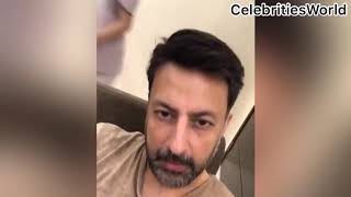 Cute Video of Pakistani Actor Babar Ali with his Video Bomber Kids Zainab & Abdullah