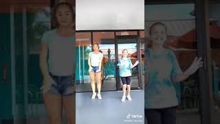 Cute dance Tiktok video what's my name/savage