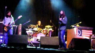 The Black Crowes- Hard To Handle