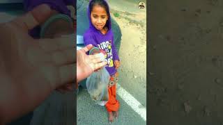 ऐसी वीडियो में जादू 😍| Helping hand | #shorts #youtubeshorts #viral