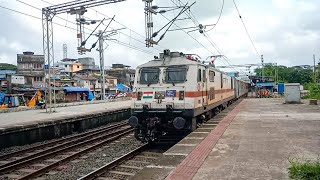 EXTREMELY Dangerous !!! 135 KMPH WAP7 Karnavati Express Storming | Happy Diwali 🙏