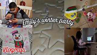 Emily's winter party! | Vlogmas Day 20! 🎄