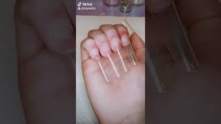 #shorts EASY ACRYLIC NAIL ART IDEA BY @izzynailzz💖