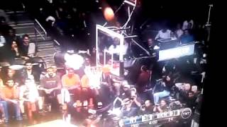 Carmelo Anthony's lucky 3 point Buzzer Beater!!