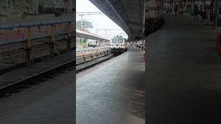 16591/Hampi Express हम्पि एक्सप्रेस  #mysore #hubballi #wap7 #indianrailways #trending #viralvideo