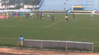 Santo André 1 x 2 Penapolense - gol de Diogo Borges filmado da arquibancada (HD)