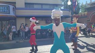 2021 Holiday Cavalcades at Disneyland and DCA  (11-16-21  4k)