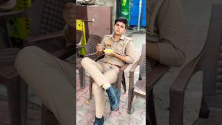 क्या आपको पता है ये में क्या खा रहा हूँ ? #music #ayepreet #trending #poha #jhansi #agra #police